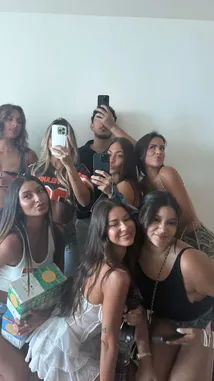 Cel Smith (@celbelly) Snapchat Stories, Spotlight & Lenses