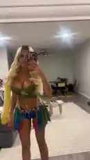 Brandi Burr (@brandiburrx) | Snapchat Stories, Spotlight & Lenses