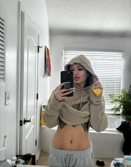 christina 🐉 (@crystalstetina) | Snapchat Stories, Spotlight & Lenses