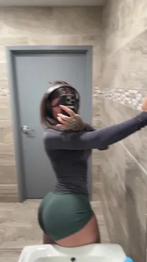 Alaina Ellis (@alainaelliss) | Snapchat Stories, Spotlight & Lenses