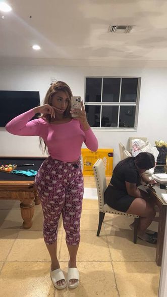 Angelferrnandezz (@angelfernanndez) Snapchat Stories, Spotlight & Lenses