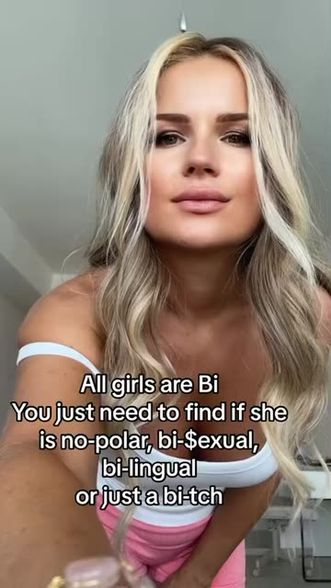 Sasha (@fcknpeach) Snapchat Stories, Spotlight & Lenses