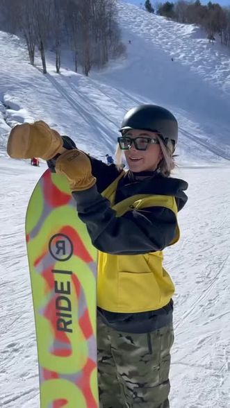 Emelye Ender (@emelye.ender) | Snapchat Stories, Spotlight & Lenses