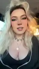 Eevie Aspen (@eevieaspennn) | Snapchat Stories, Spotlight & Lenses