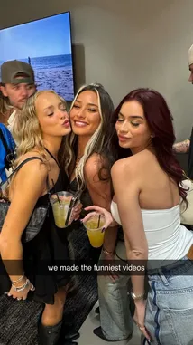 andie elle (@andieg112) | Snapchat Stories, Spotlight & Lenses