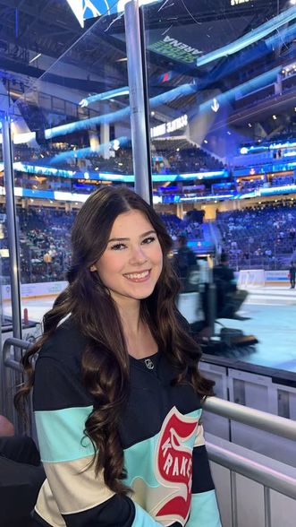 Shayna Loren (@shayna_loren) Snapchat Stories, Spotlight & Lenses