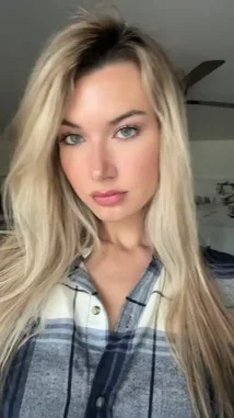 Sabrina Vaz (@sabrinaavaz) | Snapchat Stories, Spotlight & Lenses