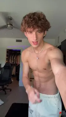 jake richard (@jakerichaard) | Snapchat Stories, Spotlight & Lenses