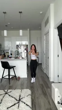 Nina Gessler (@ninagessler) | Snapchat Stories, Spotlight & Lenses