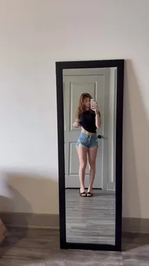 Sophie (@sophmarguerite) Snapchat Stories, Spotlight & Lenses