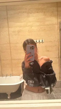 Paris 💌 (@ppwyang0) Snapchat Stories, Spotlight & Lenses