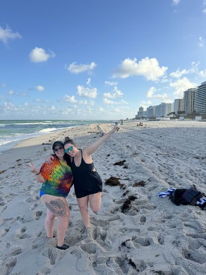 emily gauthier 💚 (@em-gaudy3) Snapchat Stories, Spotlight & Lenses