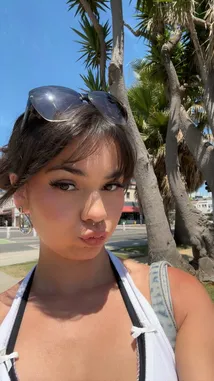 charlize 💌🧸 (@charrlliizee) | Snapchat Stories, Spotlight & Lenses