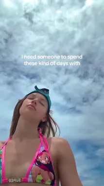 Maidi 🧸 (@maidibear) Snapchat Stories, Spotlight & Lenses