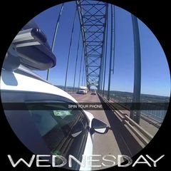 Allie Lynn (@allieeelynn) | Selfies of a thick woman with background