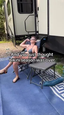 Wandering RV Babe (@wanderingrvbabe) Snapchat Stories, Spotlight & Lenses