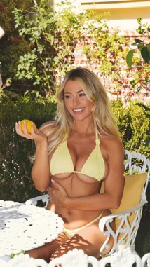 Jadelyn (@jadelynmusic) | Snapchat Stories, Spotlight & Lenses