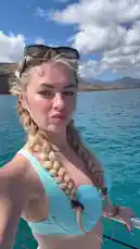 audrey holt (@audreyyholtt) Snapchat Stories, Spotlight & Lenses