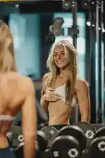 mandi bagley (@mandi_bagleyy) Snapchat Stories, Spotlight & Lenses