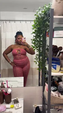 Light work by @dolledxdoll with original sound