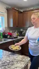 The Blonde Brewer (@theblondebrewer) | Snapchat Stories, Spotlight & Lenses