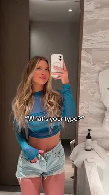 Vanessa Rae Adams (@hiitsvanessarae) | Snapchat Stories, Spotlight & Lenses