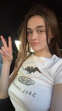 Meg Nutt (@megnutt02lovesu) Snapchat Stories, Spotlight & Lenses