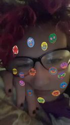 Preview for a Spotlight video that uses the Retro Stickers Lens