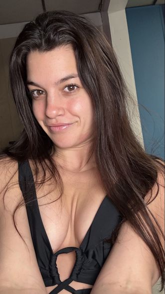 NicoleFlips (@nicoleflips) | Snapchat Stories, Spotlight & Lenses