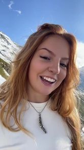 Roux Roux (@rouxrouxxx) Snapchat Stories, Spotlight & Lenses