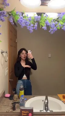 Zyla Vale (@zylavale) | Snapchat Stories, Spotlight & Lenses