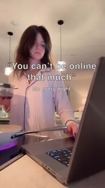 Sophie (@sophmarguerite) Snapchat Stories, Spotlight & Lenses