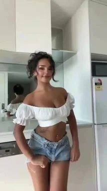 Kira Kattan (@kirakattan26) | Snapchat Stories, Spotlight & Lenses