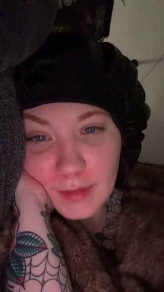 Lainabearrknee (@lainabearrknee) | Snapchat Stories, Spotlight & Lenses