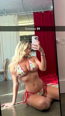 Jadelyn (@jadelynmusic) | Snapchat Stories, Spotlight & Lenses