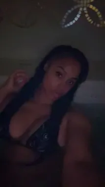 Yummy Kiyomi 🍭 (@kiyomileslie) | Snapchat Stories, Spotlight & Lenses