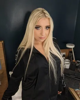 Sophie Shox (@sophieshox) | Snapchat Stories, Spotlight & Lenses