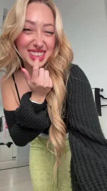 ivy ball (@ivyball) | Snapchat Stories, Spotlight & Lenses