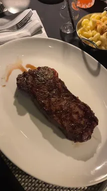 Britney Loh 💗 (@itsbritneyloh) | Snapchat Stories, Spotlight & Lenses