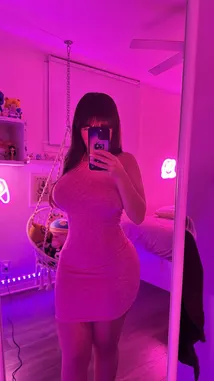 Salomé Muñoz (@salomel0ns) | Snapchat Stories, Spotlight & Lenses