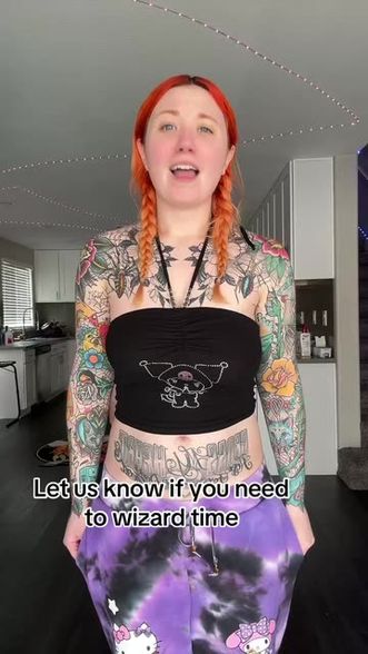 Lainabearrknee (@lainabearrknee) Snapchat Stories, Spotlight & Lenses