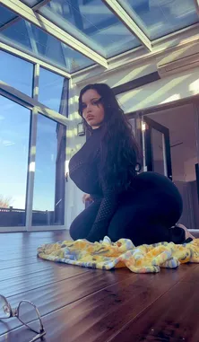 Mia Saaoud (@miasaaoud) | Snapchat Stories, Spotlight & Lenses