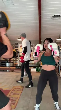 Britney Loh 💗 (@itsbritneyloh) | Snapchat Stories, Spotlight & Lenses