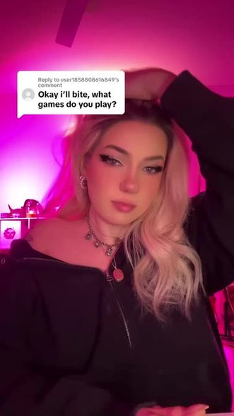 Eevie Aspen (@eevieaspennn) | Snapchat Stories, Spotlight & Lenses