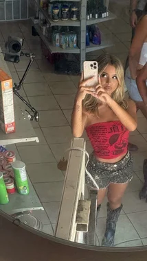 Noelle 🔥 (@noelle.leyva) | Snapchat Stories, Spotlight & Lenses