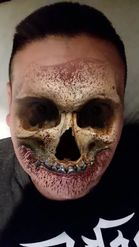 Preview for a Spotlight video that uses the Bloody skull Lens