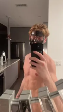 Henry Metz (@henrycmetzger) | Snapchat Stories, Spotlight & Lenses