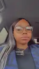 brattyluhbaby 님이 만든 Original Sound 포함 @brattyluhbaby 님이 만든 In this candid car vlog, Baby 💫 takes viewers along for a moment of her day. She showcases her new look with sleek black and white hair extensions and stylish glasses. Dressed in a chic blue patterned cardigan over a black top and accessorized with layered gold necklaces, she offers a personal glimpse into her style and personality.