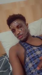Preview for a Spotlight video that uses the Glitter and Hearts Mask Lens