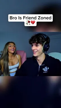 Malia Rain (@maliarainx) Snapchat Stories, Spotlight & Lenses